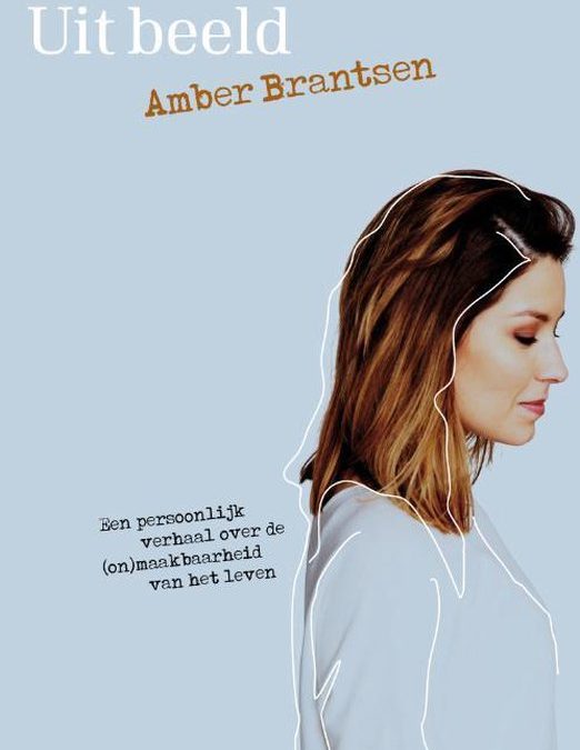 Books || Uit beeld – Amber Brantsen
