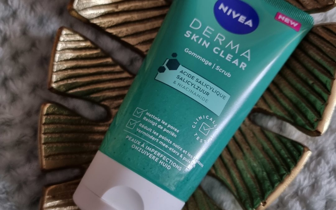 Beauty || Nivea Derma Skin Clear Scrub